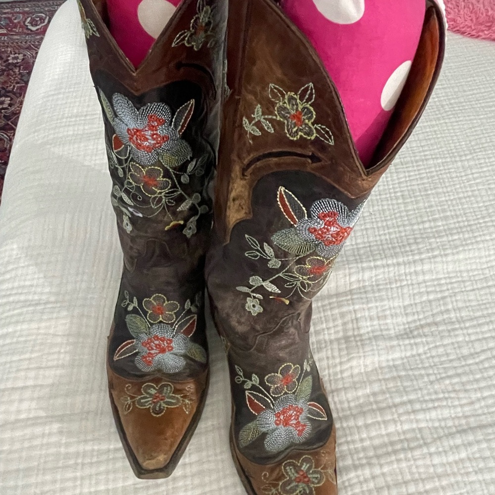 Old Gringo Brown Embroidered Cowboy Boots - Picture 2 of 7